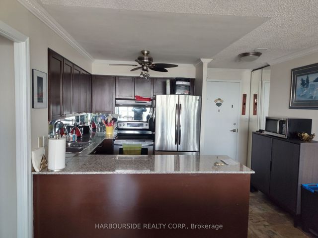 608 - 228 Queens Quay W
