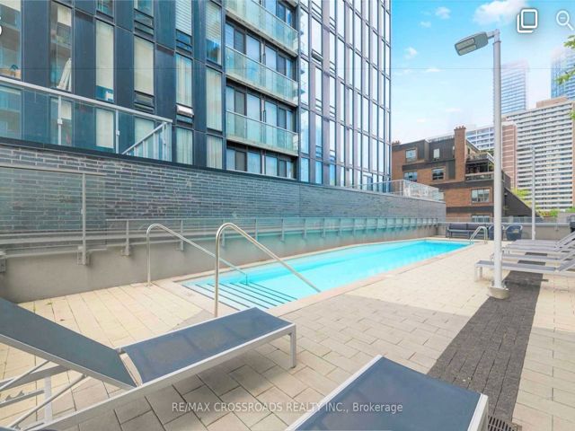 1205 - 50 Wellesley St E