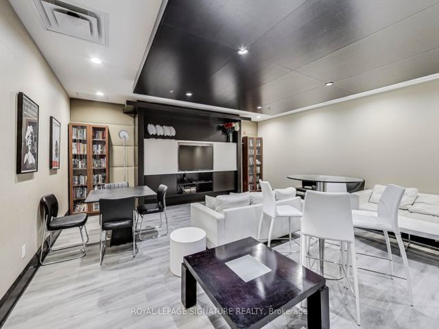 621 - 120 Dallimore Circ