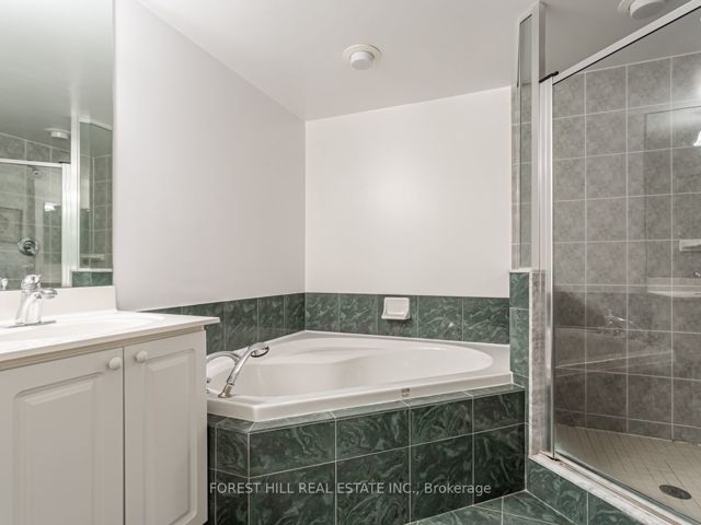 526 - 80 Harrison Garden Blvd