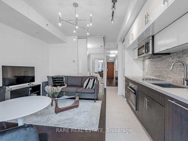 704 - 8 Mercer St