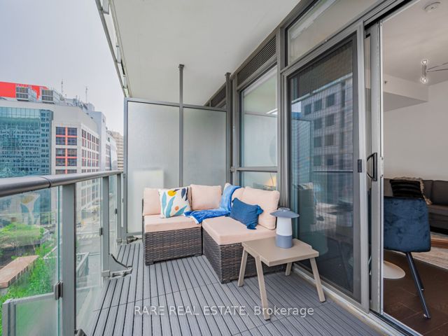 704 - 8 Mercer St