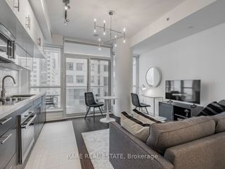 704 - 8 Mercer St