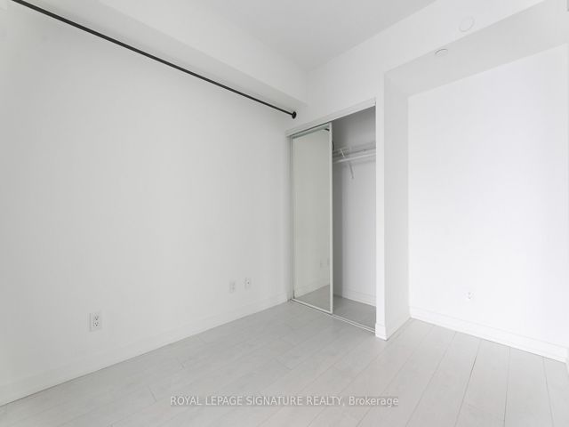 2815 - 19 Western Battery Rd
