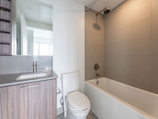 2815 - 19 Western Battery Rd