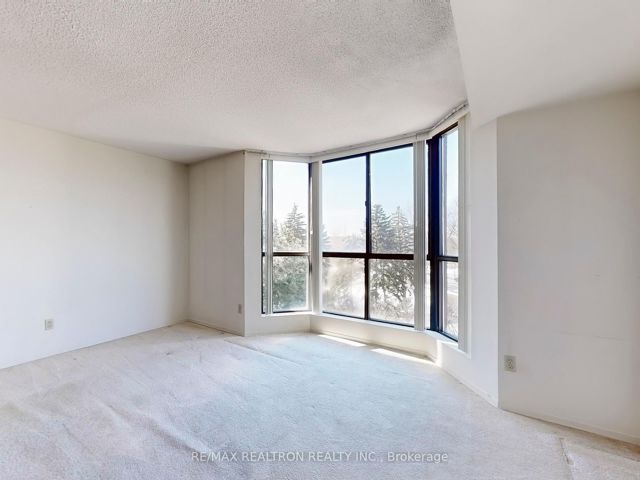403 - 131 Torresdale Ave