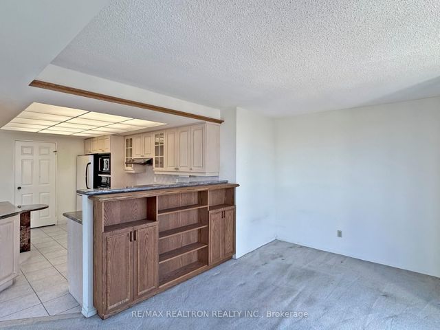 403 - 131 Torresdale Ave