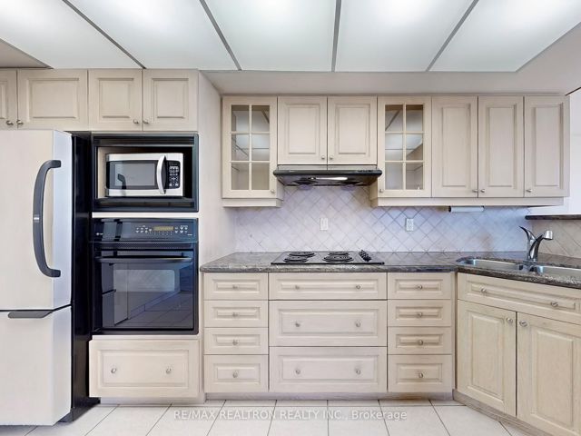 403 - 131 Torresdale Ave