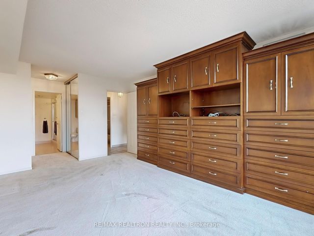 403 - 131 Torresdale Ave