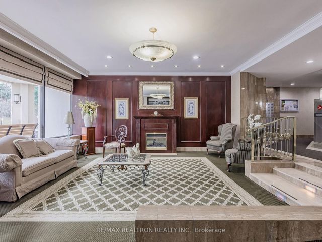 403 - 131 Torresdale Ave