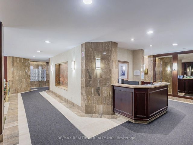 403 - 131 Torresdale Ave