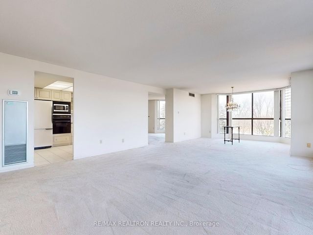 403 - 131 Torresdale Ave