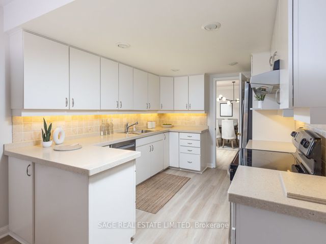 504 - 2900 Yonge St