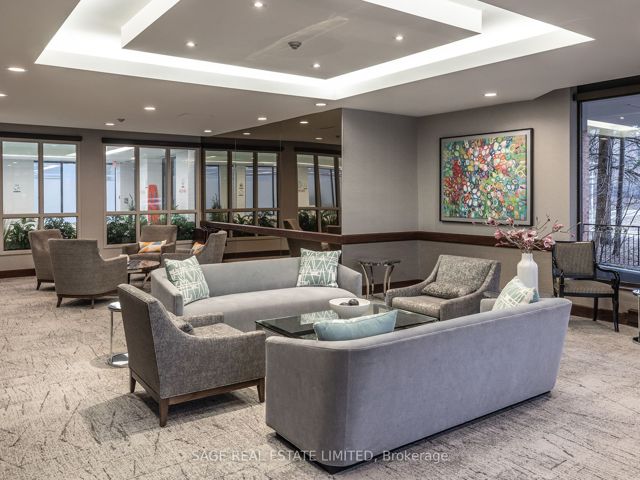 504 - 2900 Yonge St