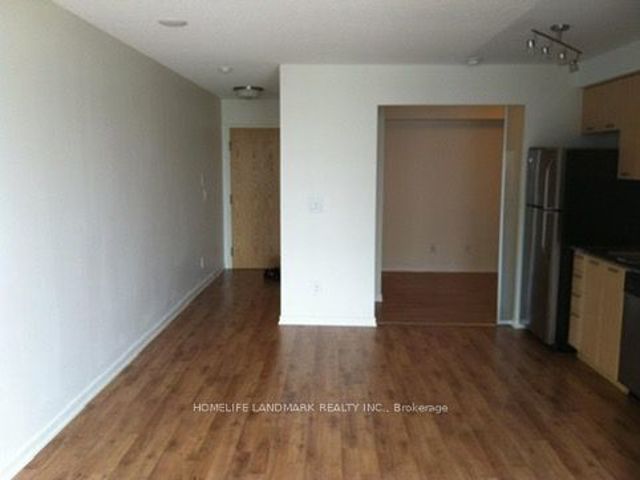 1524 - 38 Joe Shuster Way