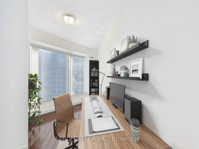 1109 - 33 University Ave