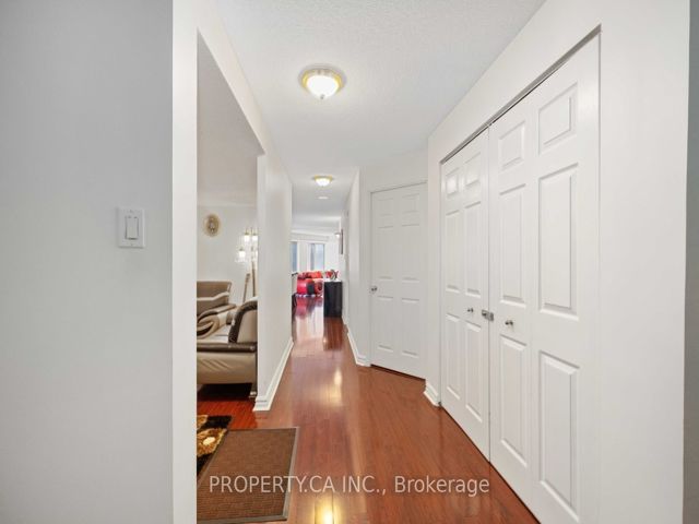 1109 - 33 University Ave