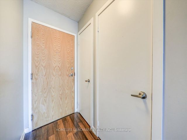 1724 - 38 Joe Shuster Way