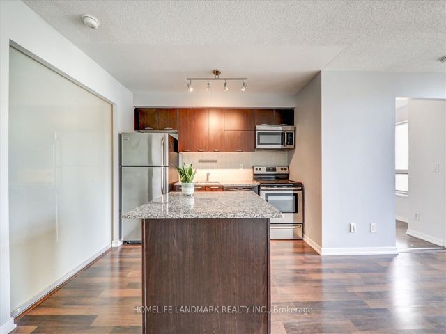 1724 - 38 Joe Shuster Way