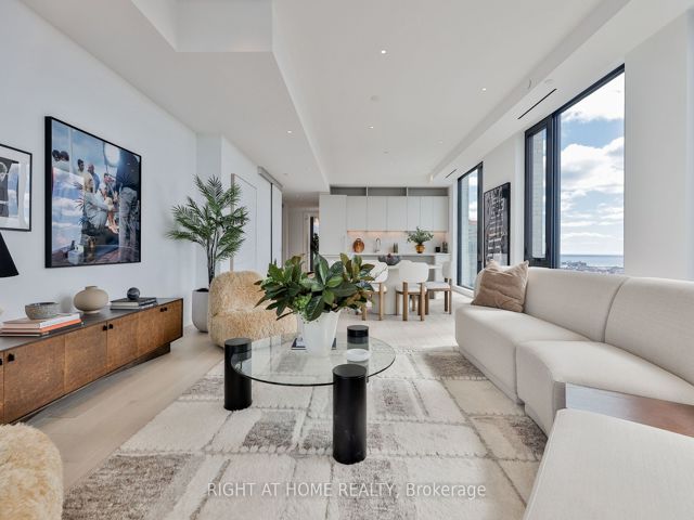 Lower Penthouse 03 - 200 Sudbury St