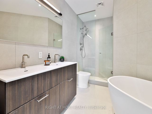 Lower Penthouse 03 - 200 Sudbury St