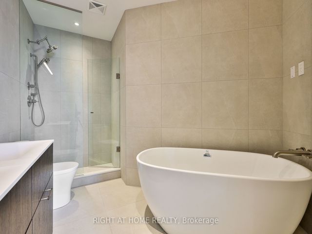 Lower Penthouse 03 - 200 Sudbury St