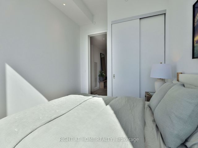 Lower Penthouse 03 - 200 Sudbury St