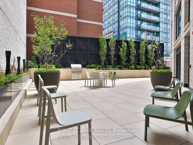 Lower Penthouse 03 - 200 Sudbury St