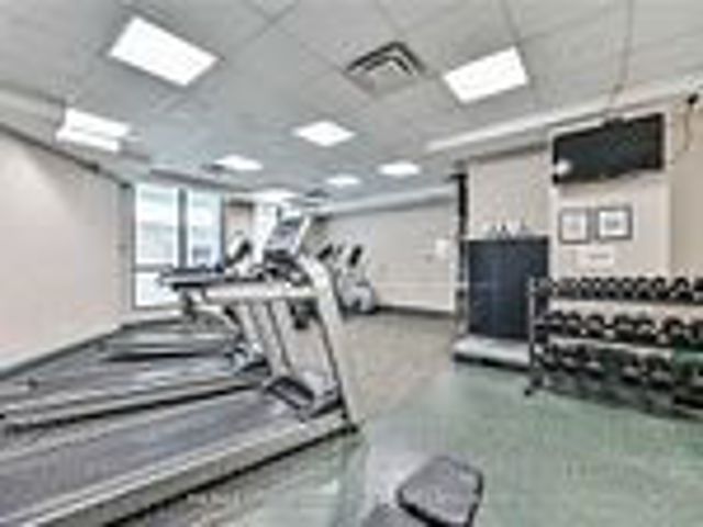 605 - 153 Beecroft Rd N