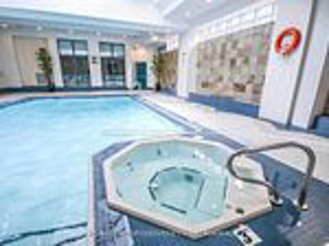 605 - 153 Beecroft Rd N