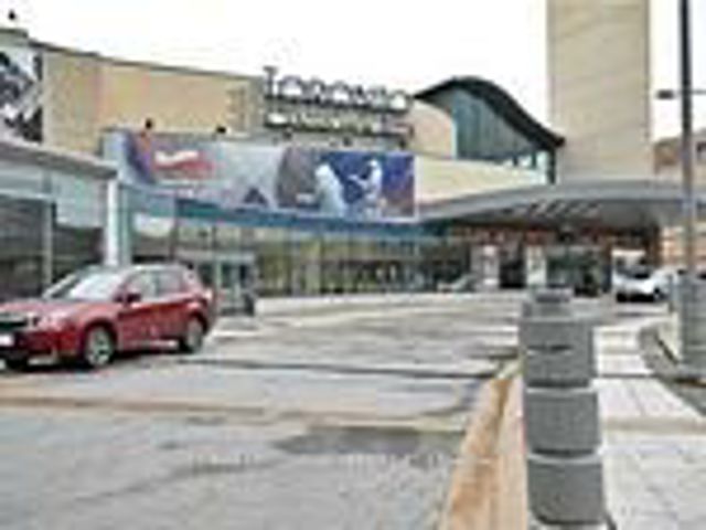 605 - 153 Beecroft Rd N