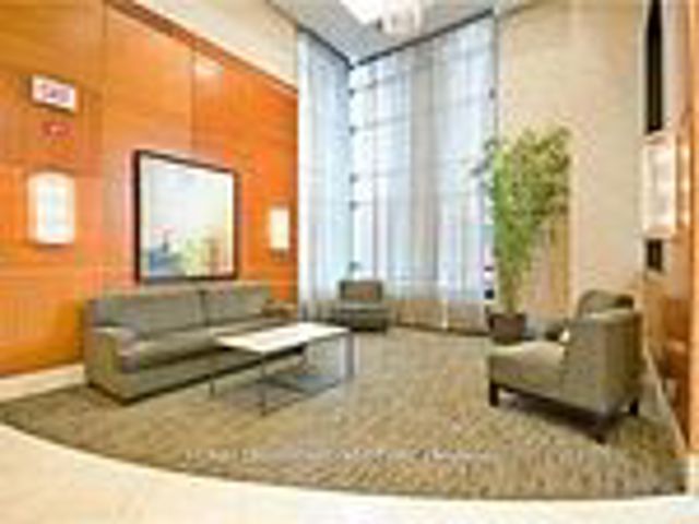 605 - 153 Beecroft Rd N
