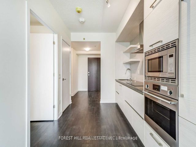 5406 - 2221 Yonge St
