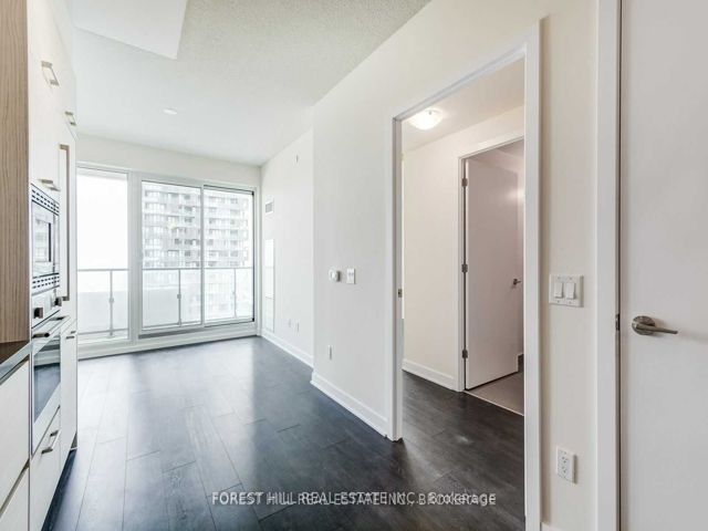5406 - 2221 Yonge St