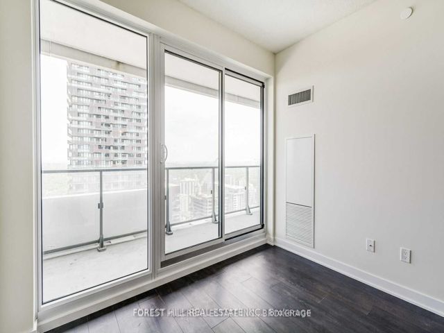 5406 - 2221 Yonge St