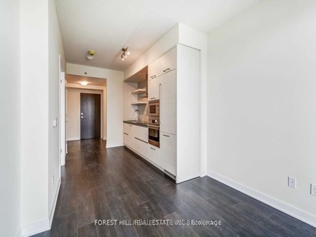 5406 - 2221 Yonge St