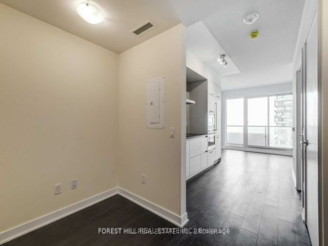 5406 - 2221 Yonge St