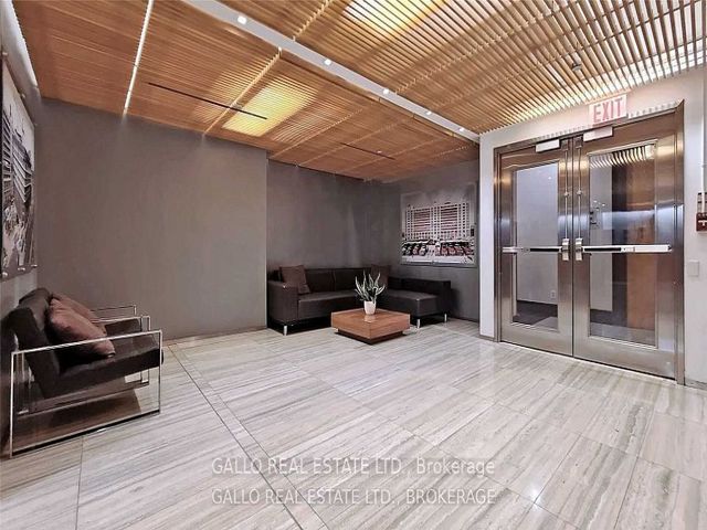 420 - 155 Dalhousie St