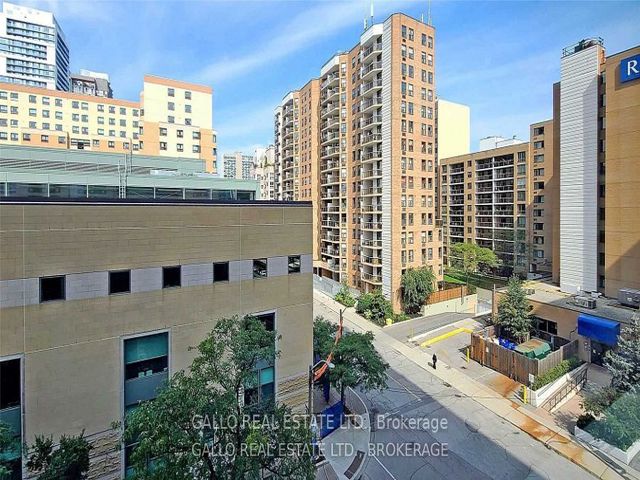 420 - 155 Dalhousie St