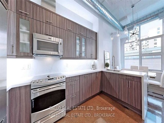 420 - 155 Dalhousie St
