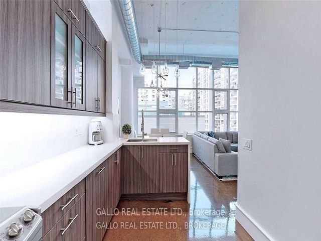 420 - 155 Dalhousie St