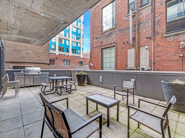 206 - 32 Camden St