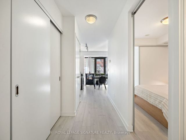 206 - 32 Camden St