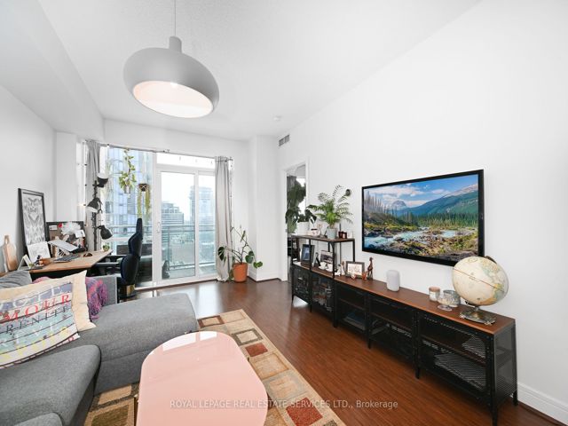 S1607 - 112 George St