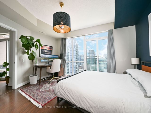 S1607 - 112 George St