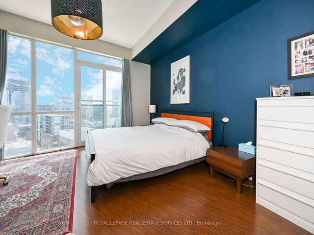 S1607 - 112 George St