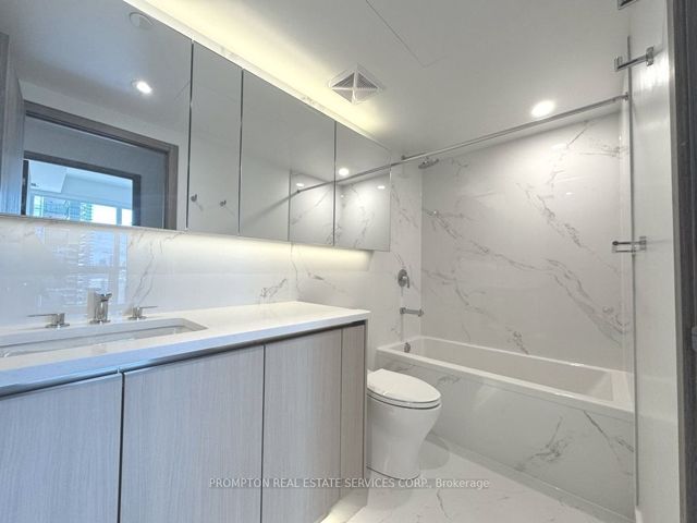 2009 - 25 Mcmahon Dr