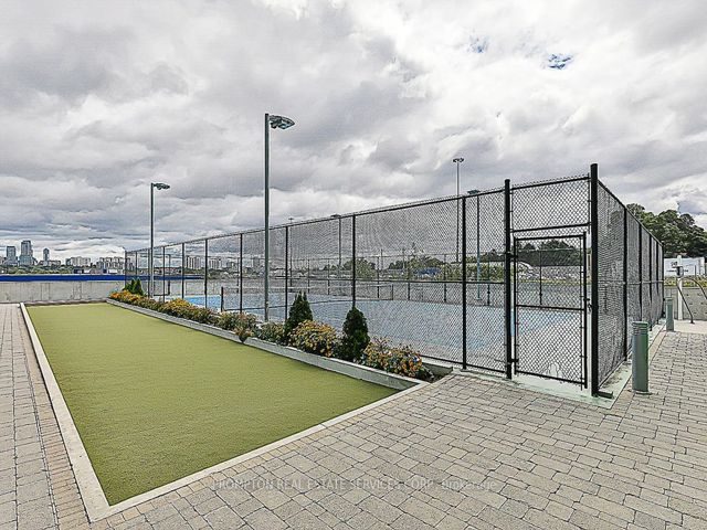 2009 - 25 Mcmahon Dr