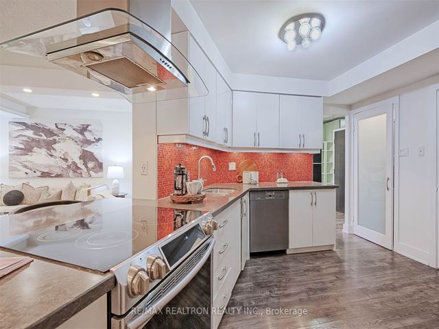 204 - 15 Mcmurrich St