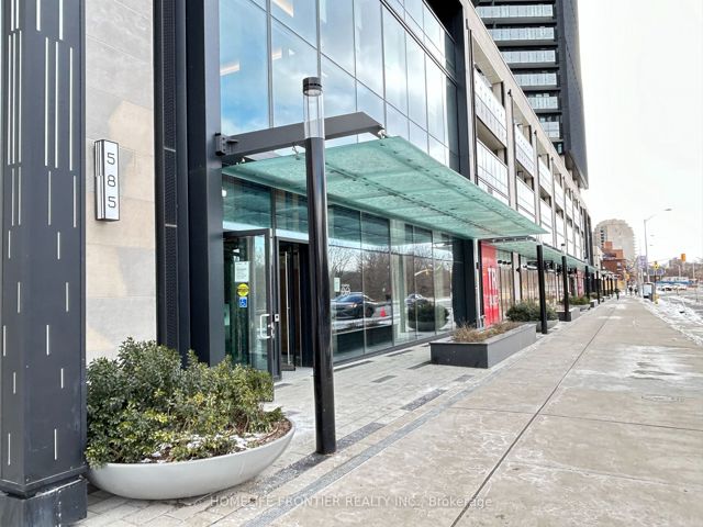 2219 - 585 Bloor St E